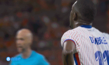 格列兹曼：很遗憾我们错过了两次很好的进球机会 但进球一定会到来 