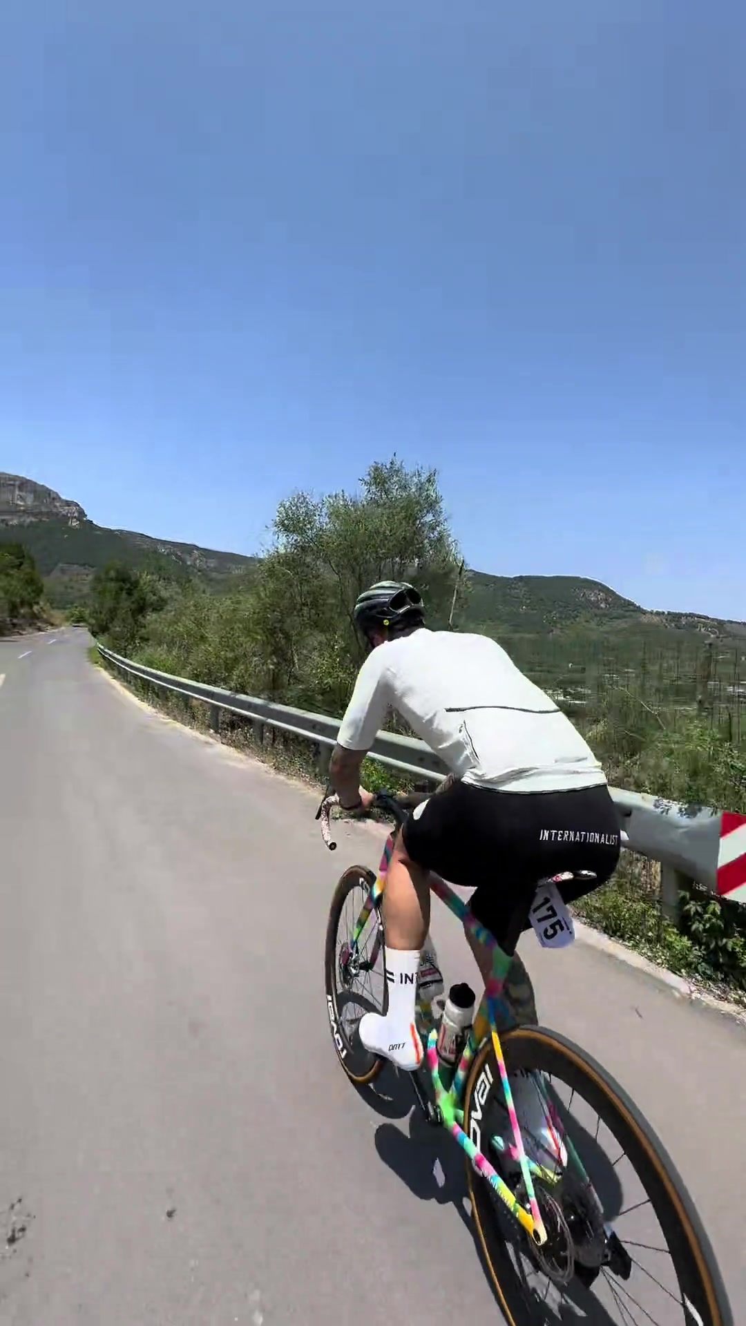 积极康复！王大雷骑公路自行车训练 2小时19分钟骑行50.96公里