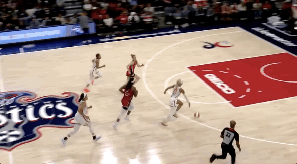 WNBA比赛战报：邦纳24+10 哈里斯23分 神秘人6人上双 91-94负于阳光