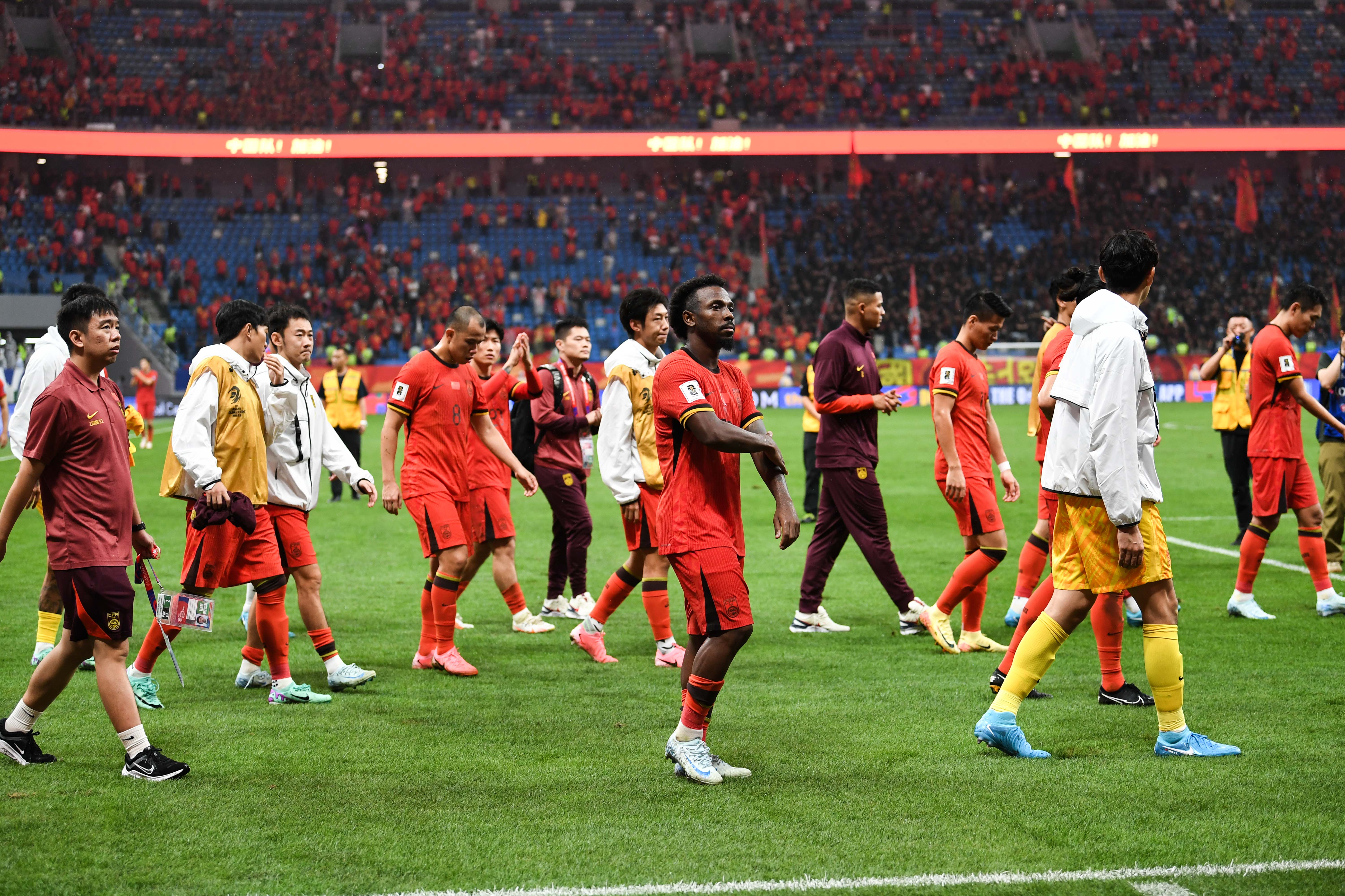 ⚖️北青：国足今日上海正式开练 武磊、阿兰或缺席客战澳大利亚队