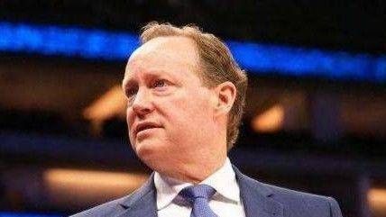 布克:布登霍尔泽是一位斗士 执教风格很适合太阳